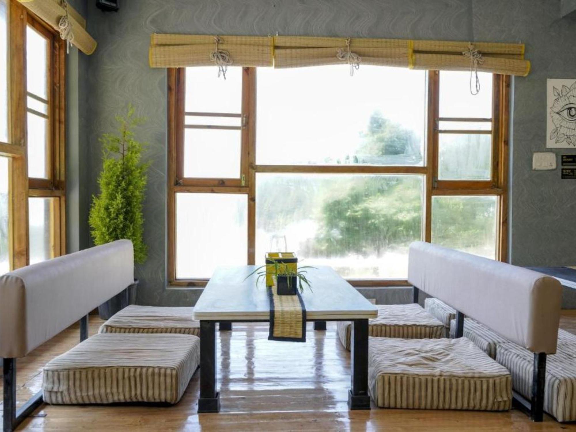 The Hosteller Mcleodganj, Upper Bhagsu 맥그로드 간즈 외부 사진